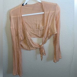 Worn once. Size XS Boohoo beach tie top and wide leg beach pants.